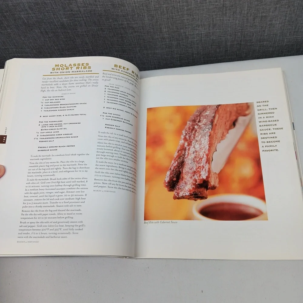 Weber Big Book of Grilling Cookbook 350+ BBQ Recipes Burgers Steak Fish‎ Chicken
